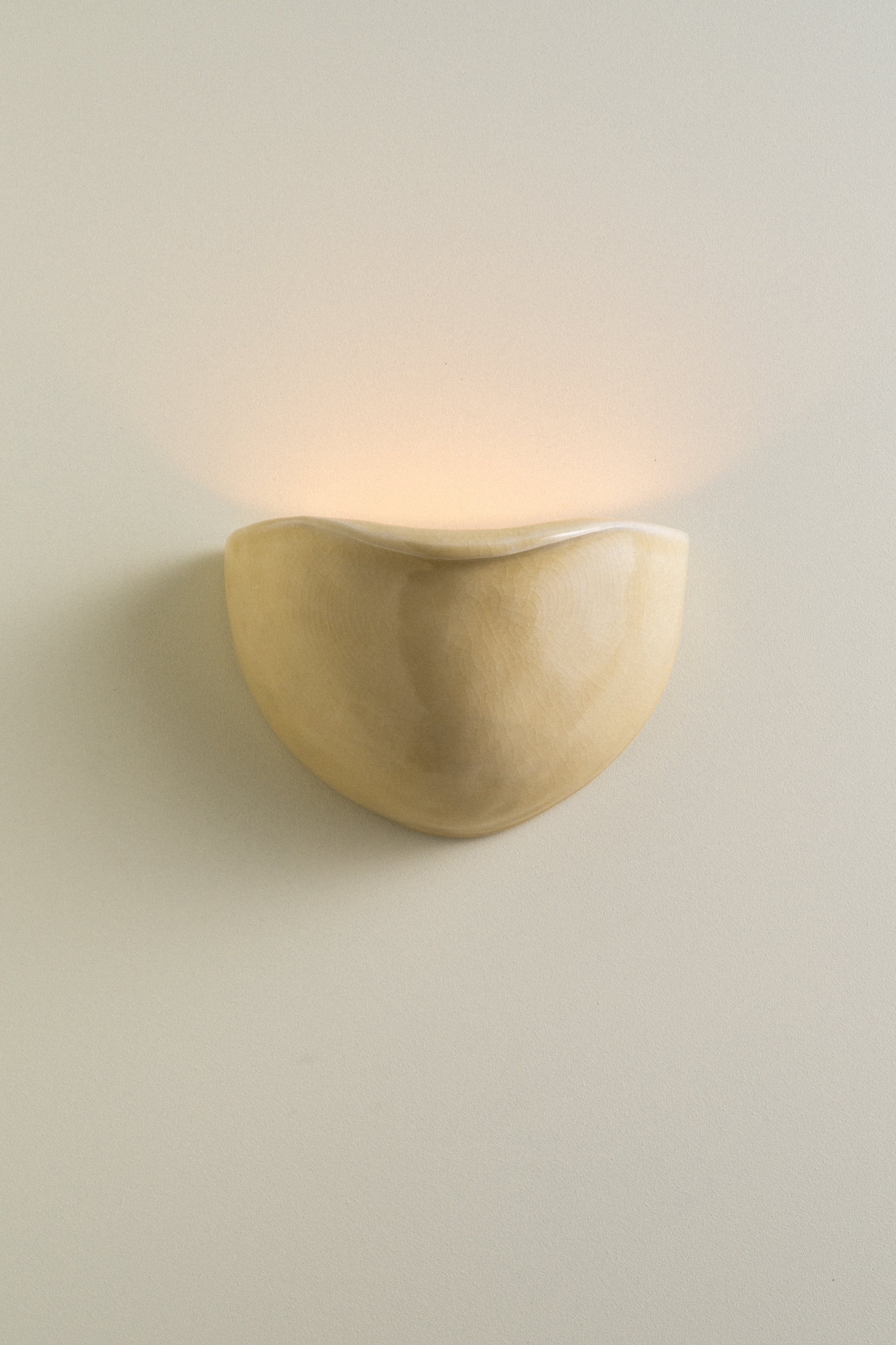 Simone No. 1 Parchment