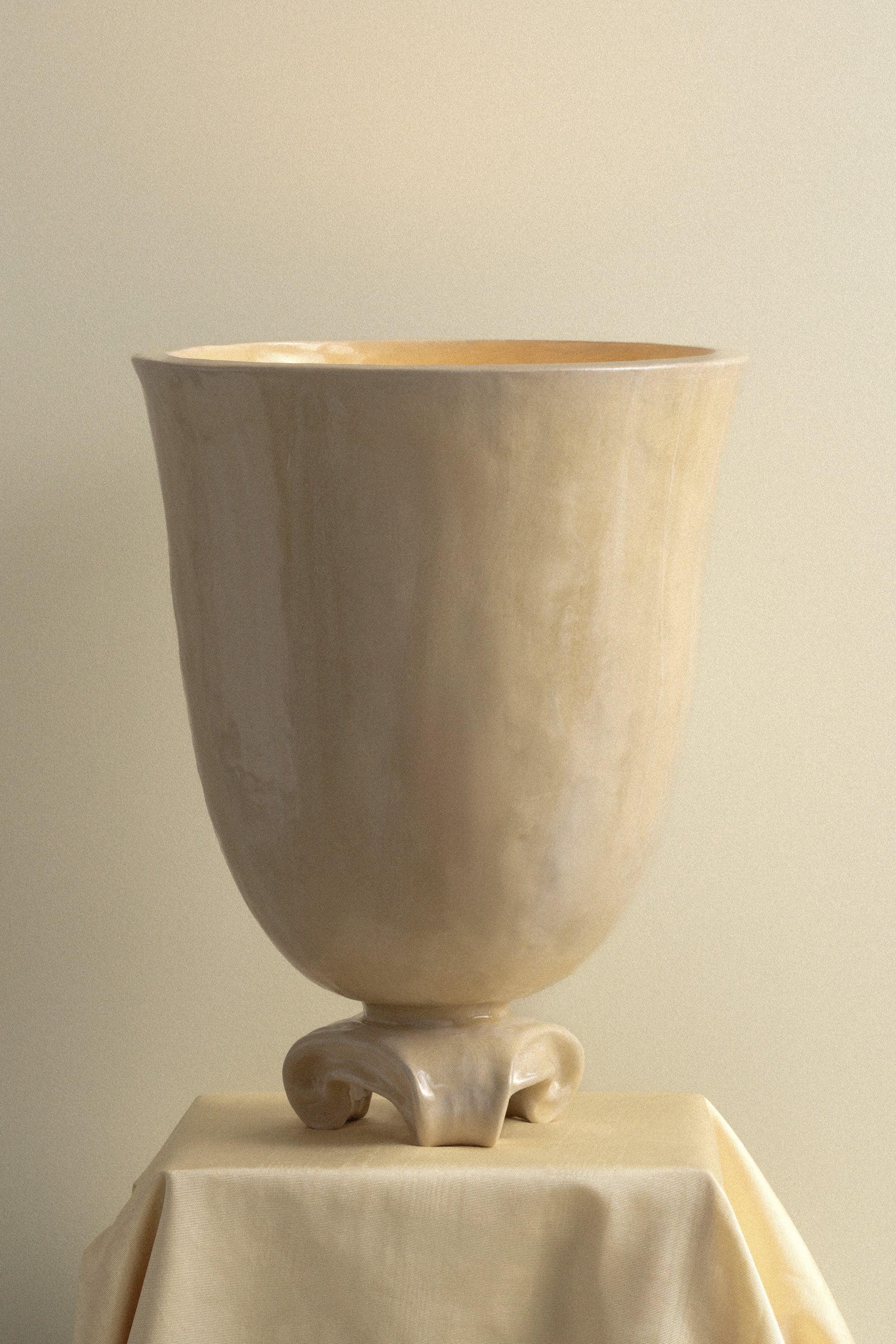 L'eau No. 6 Parchment