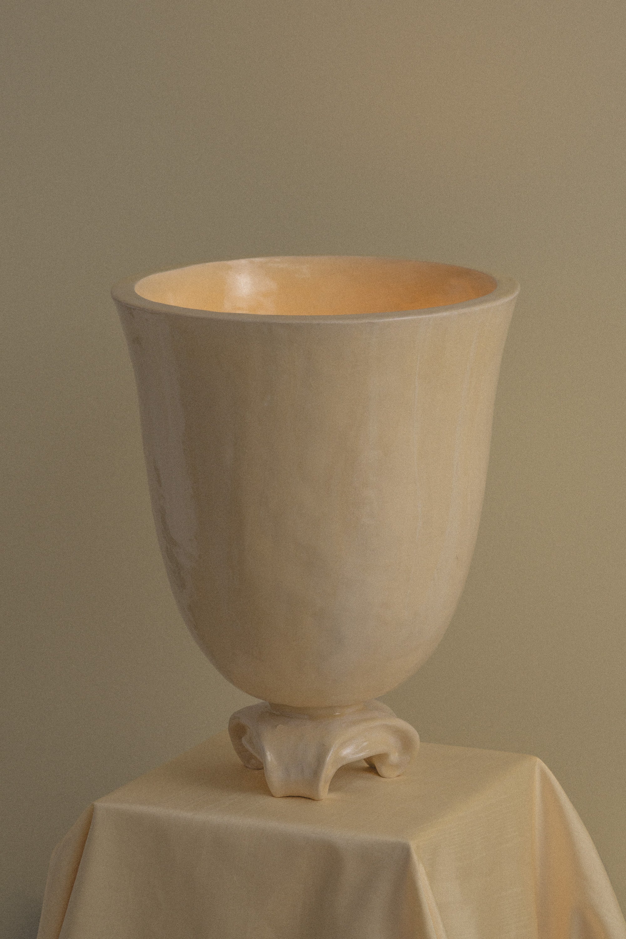 L'eau No. 6 Parchment