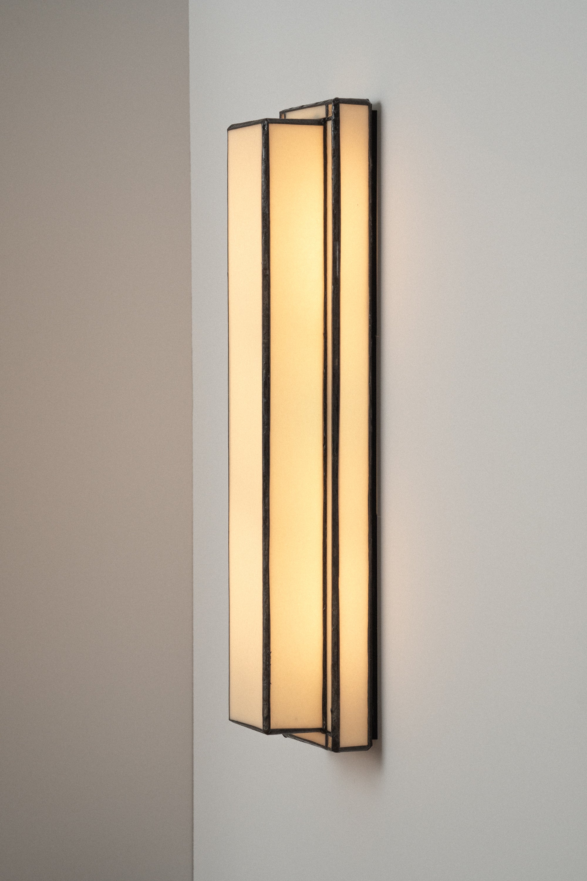 Lucienne No. 5 Parchment