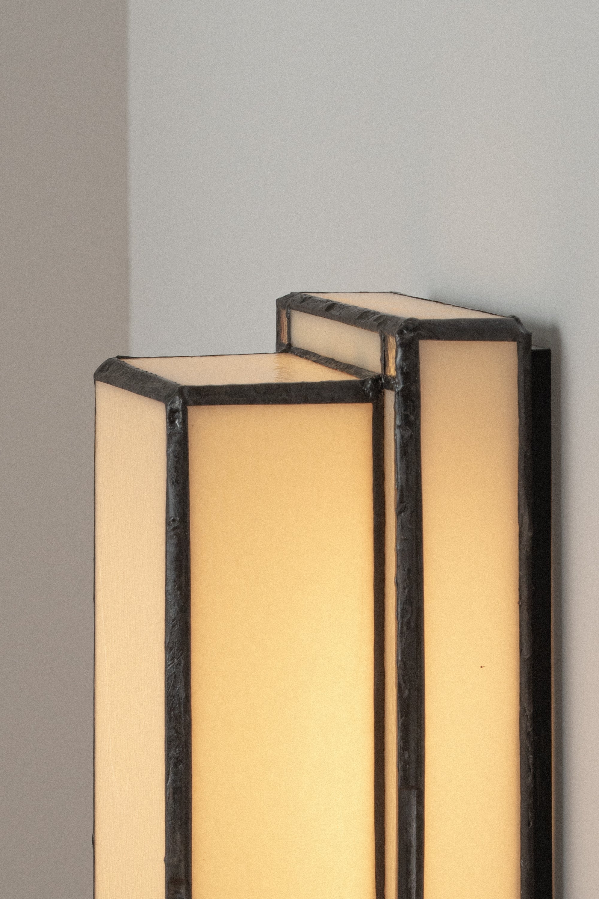 Lucienne No. 5 Parchment