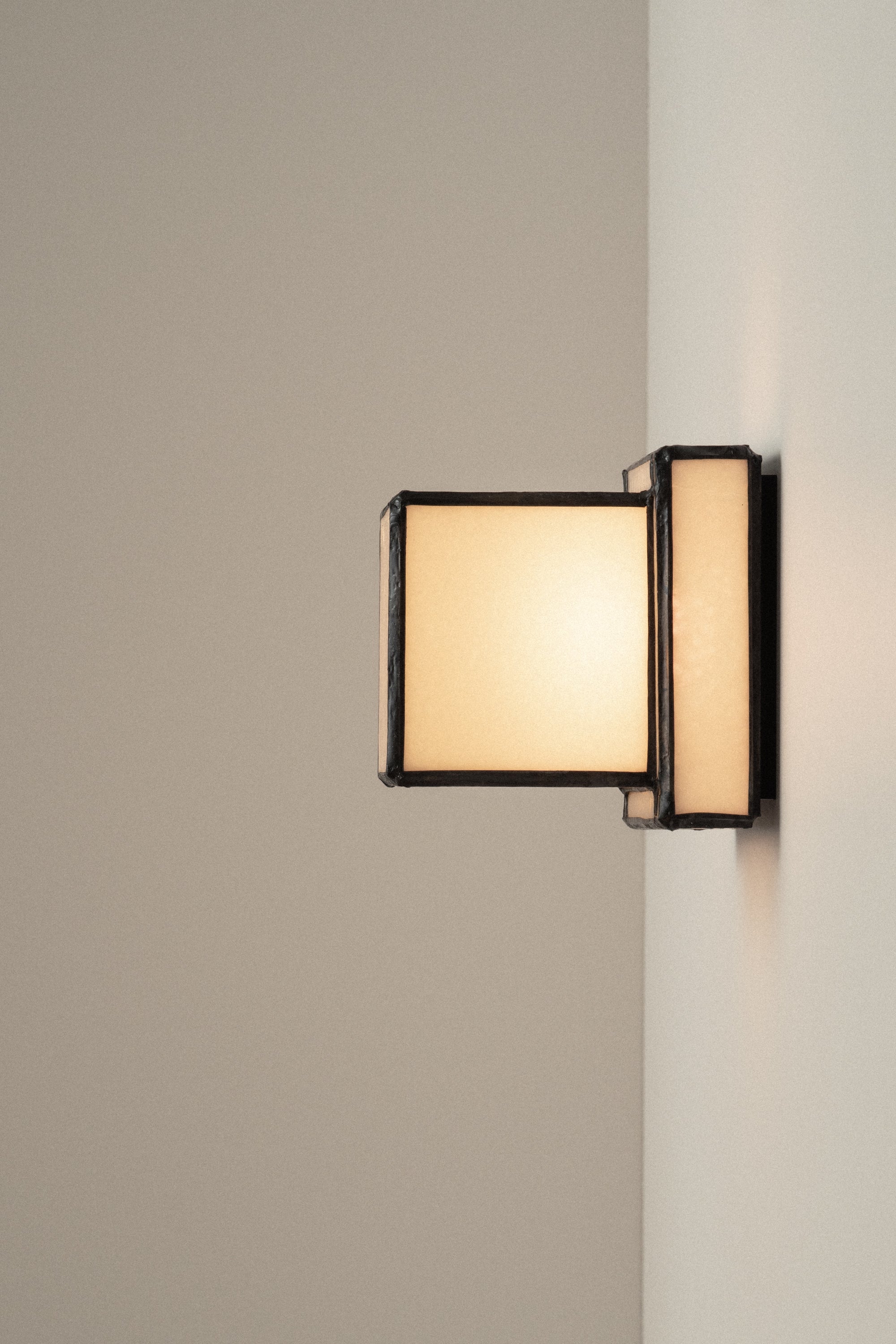 Lucienne No. 1 Parchment