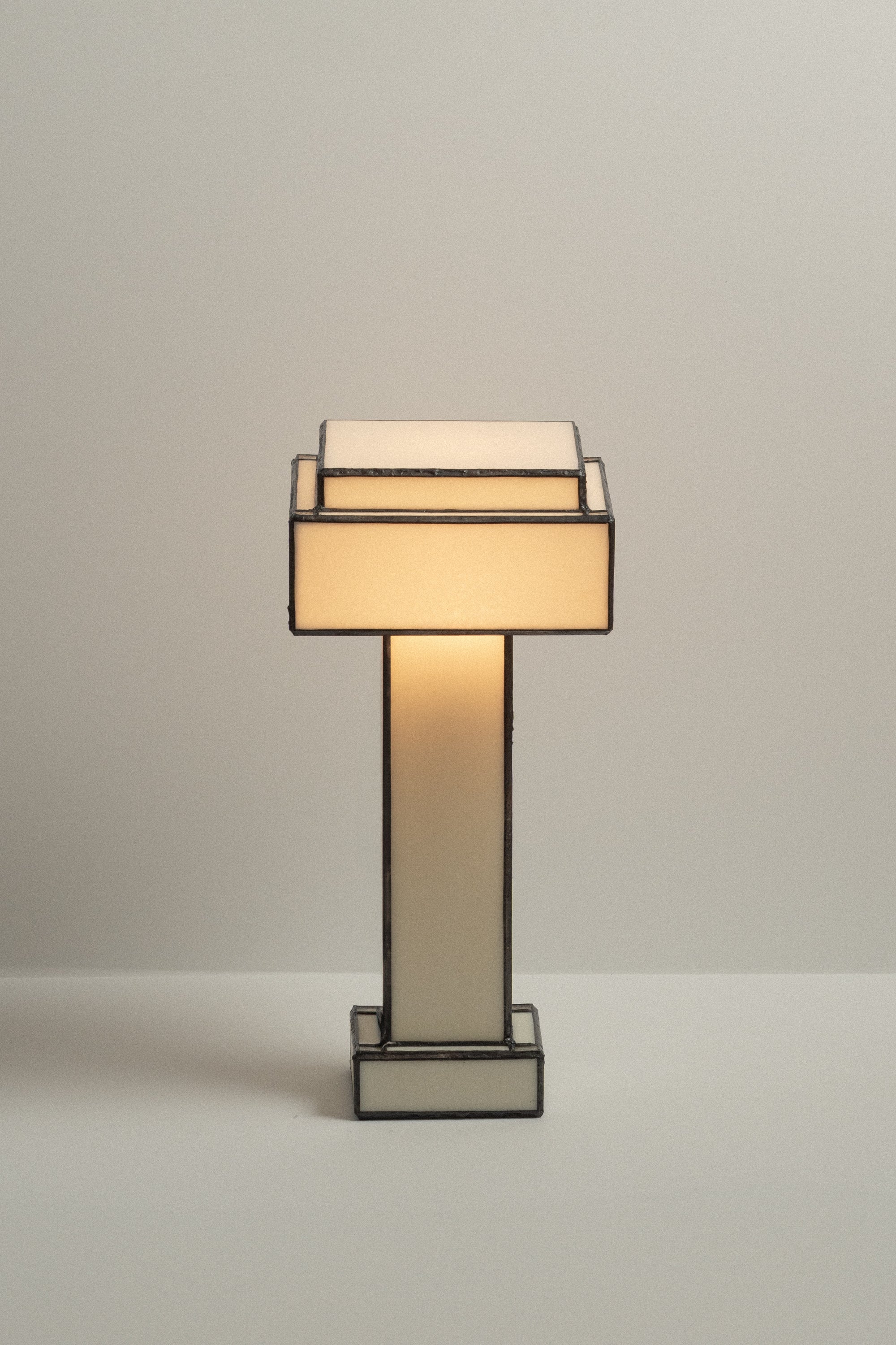 Lucienne No. 10 Parchment