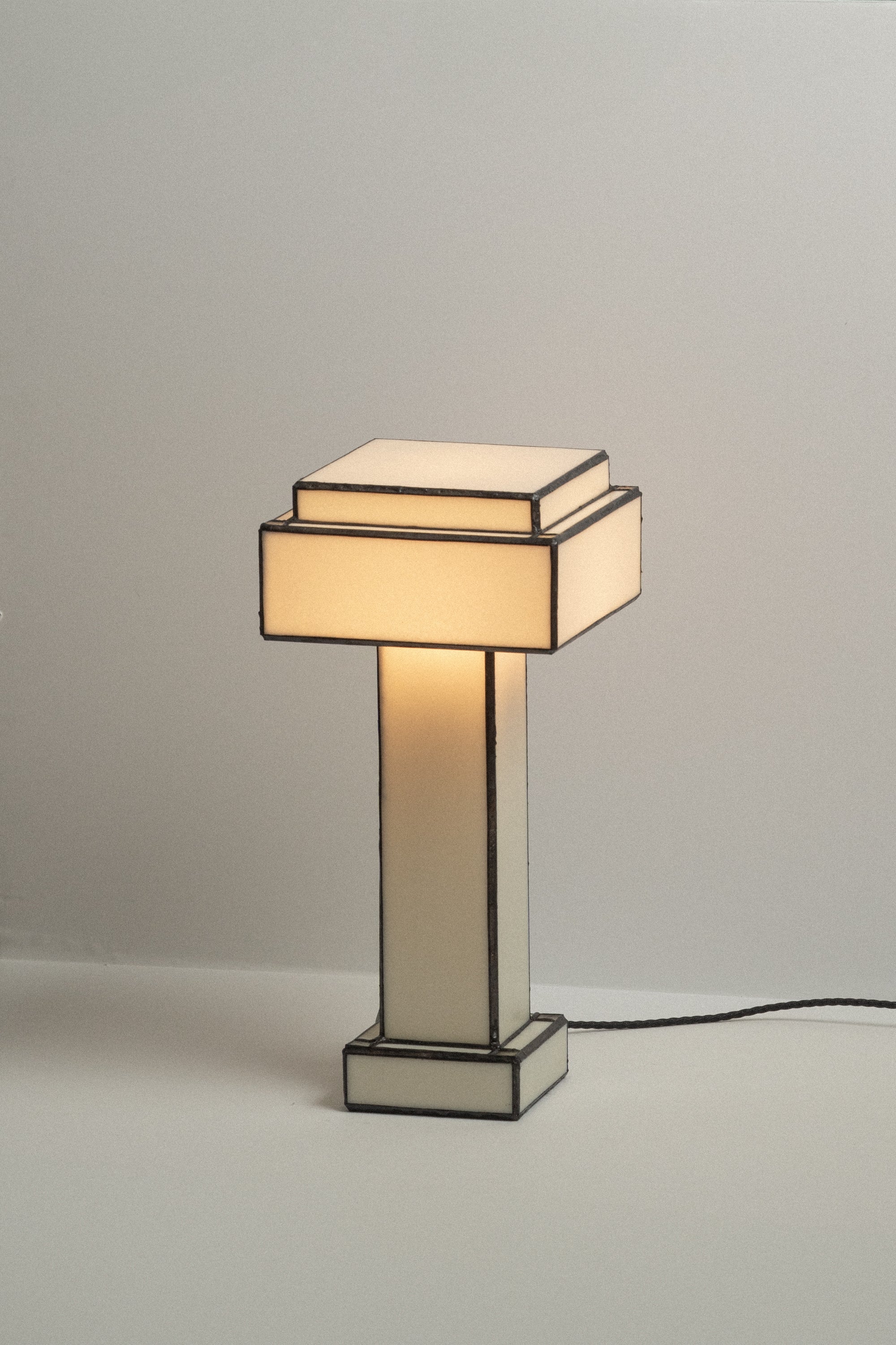 Lucienne No. 10 Parchment