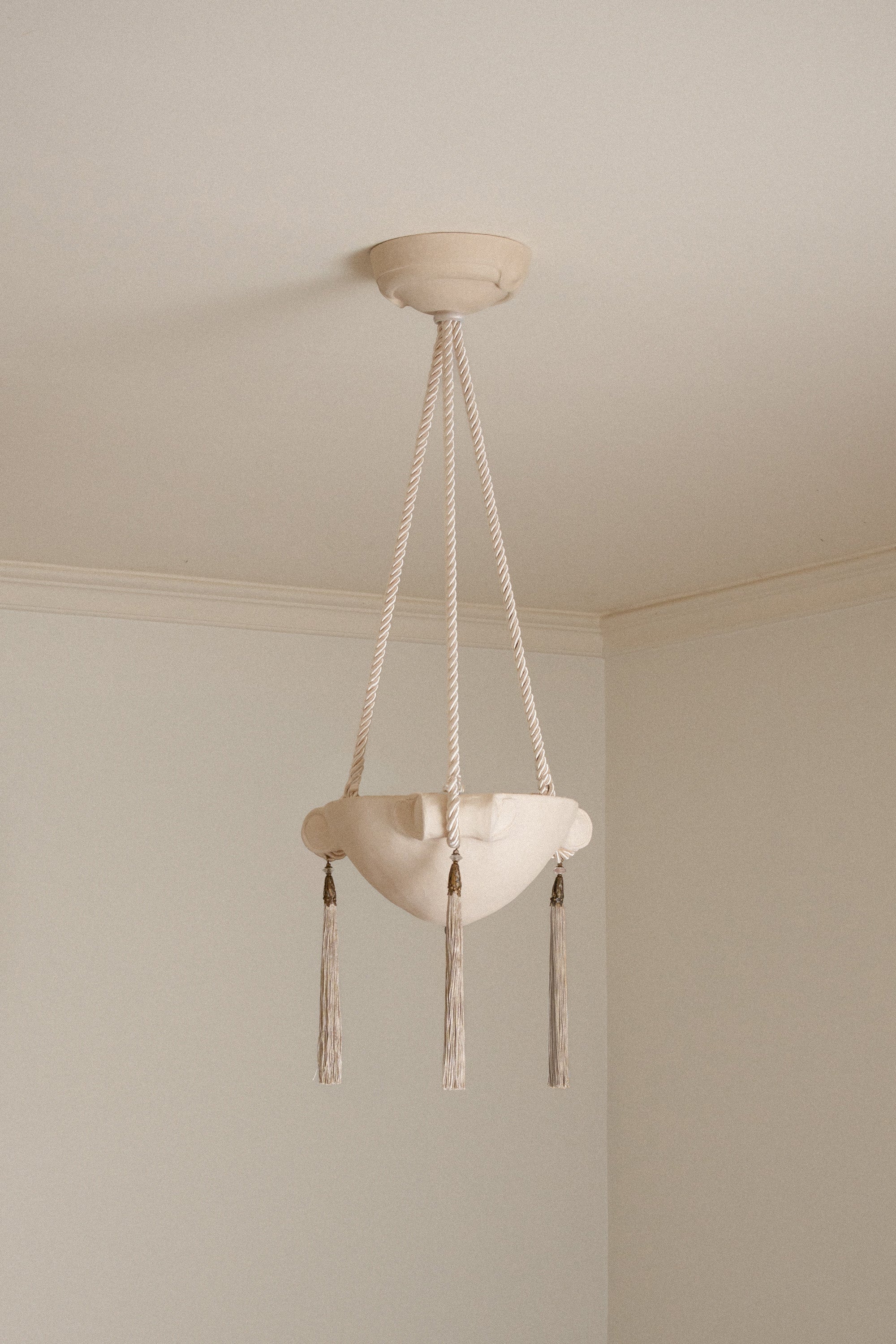 L'eau No. 9 Bone 12"