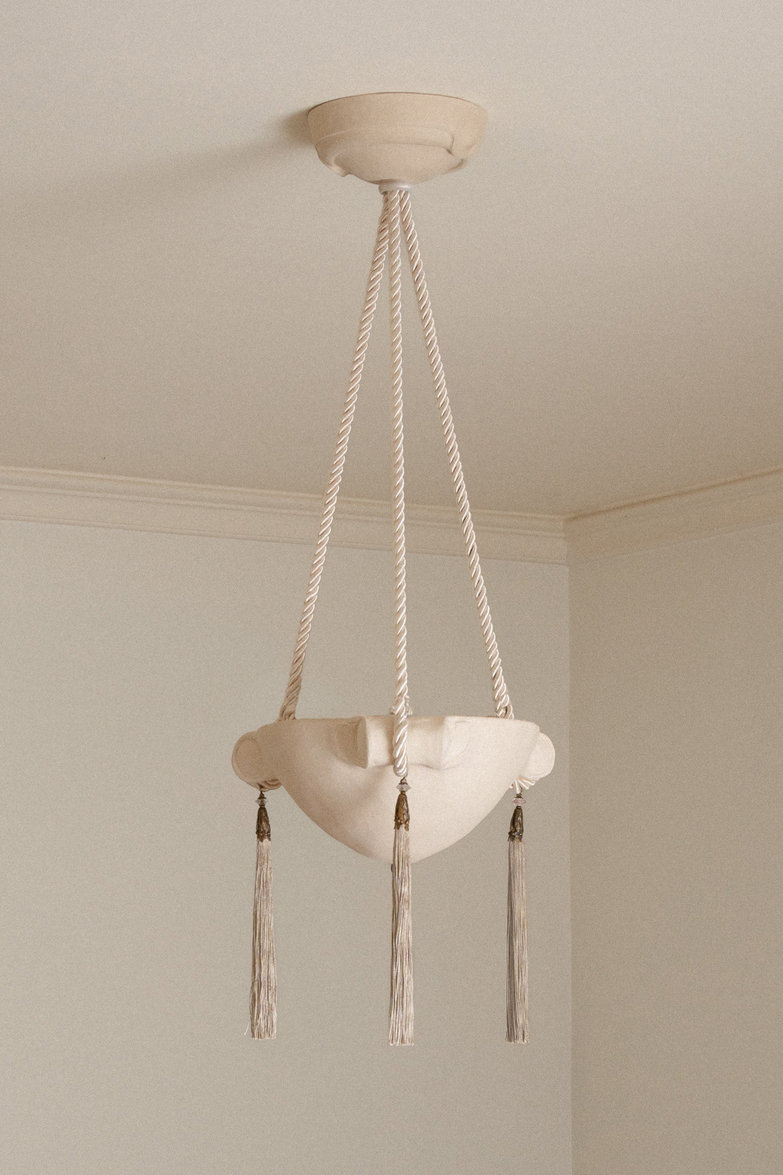 L'eau No. 9 Bone 12"