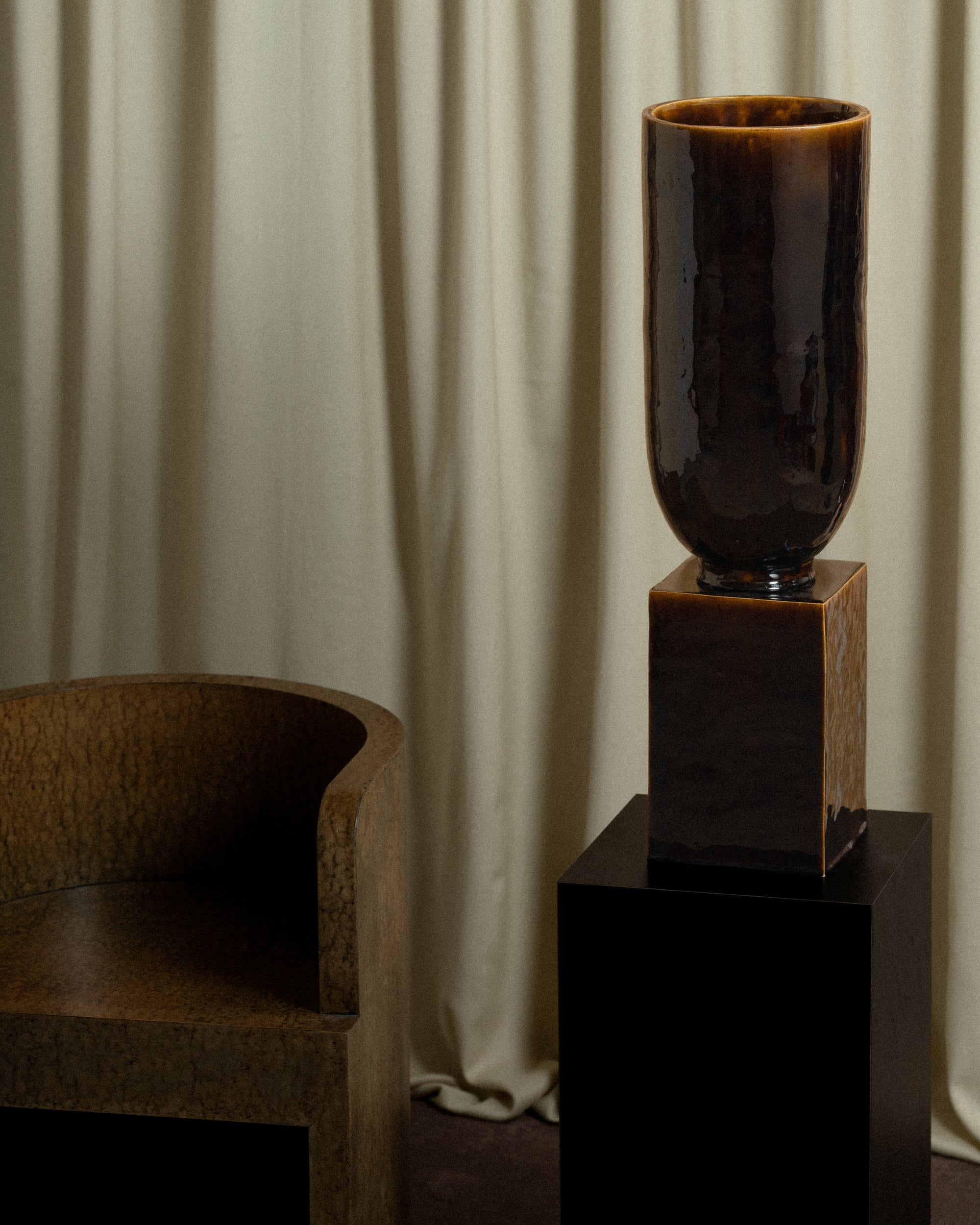 Julien No. 1 Large Black Amber