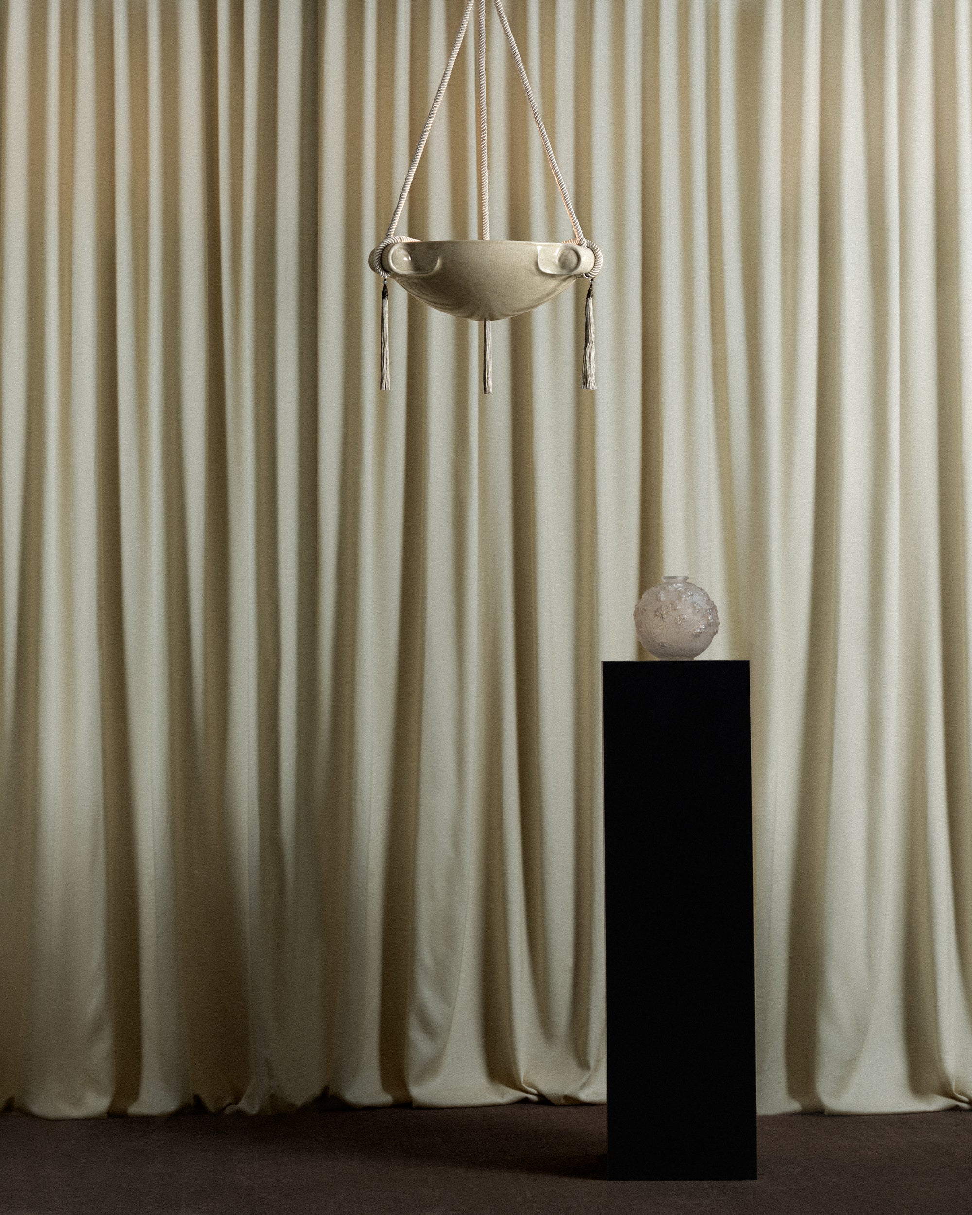 L'eau No. 9 Parchment 18"