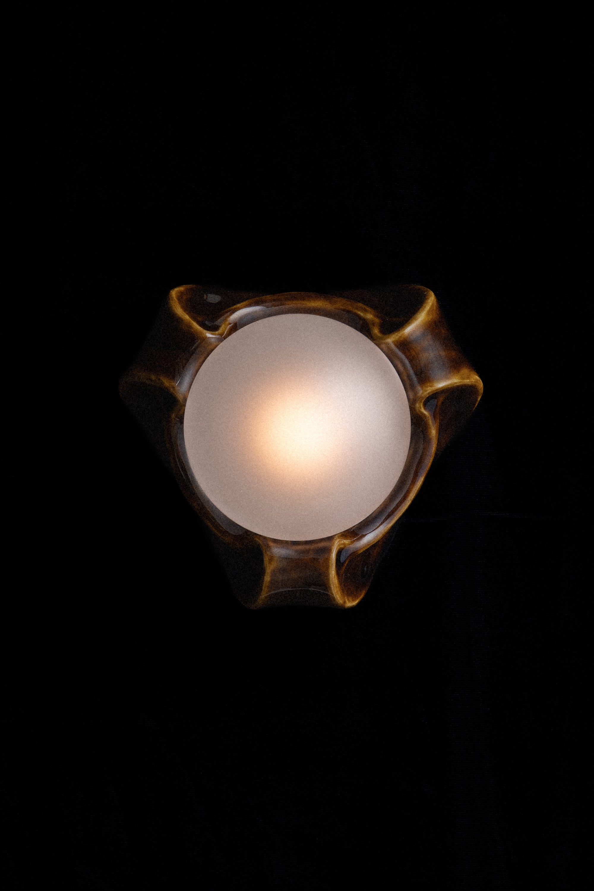 L'eau No. 23 Black Amber