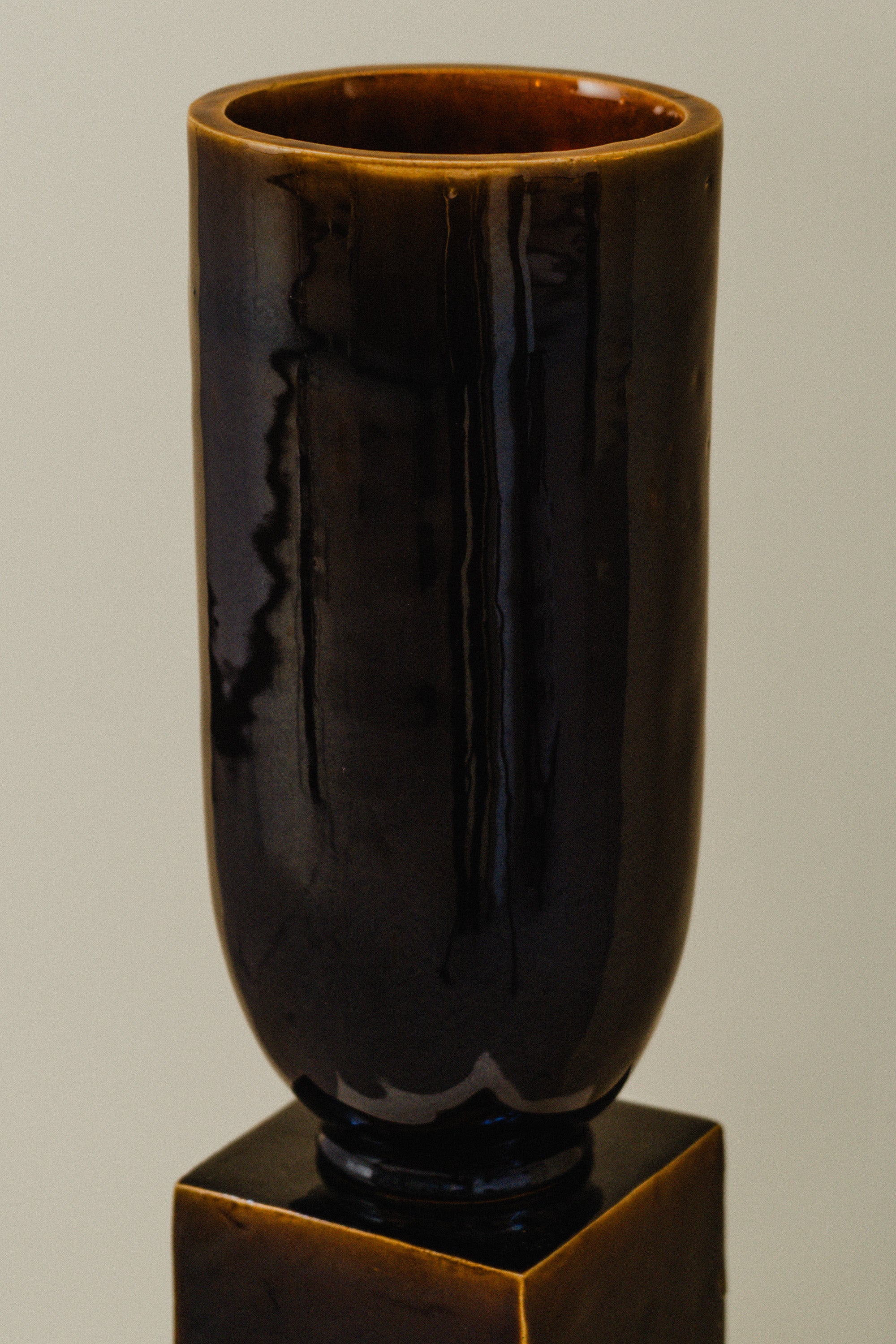 Julien No. 1 Small Black Amber