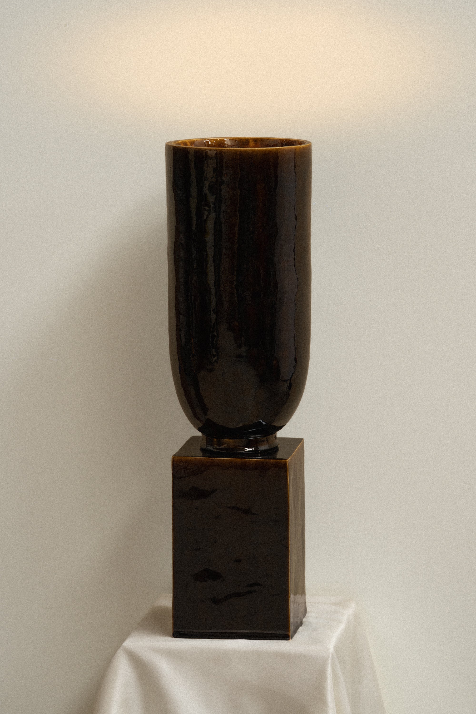 Julien No. 1 Large Black Amber