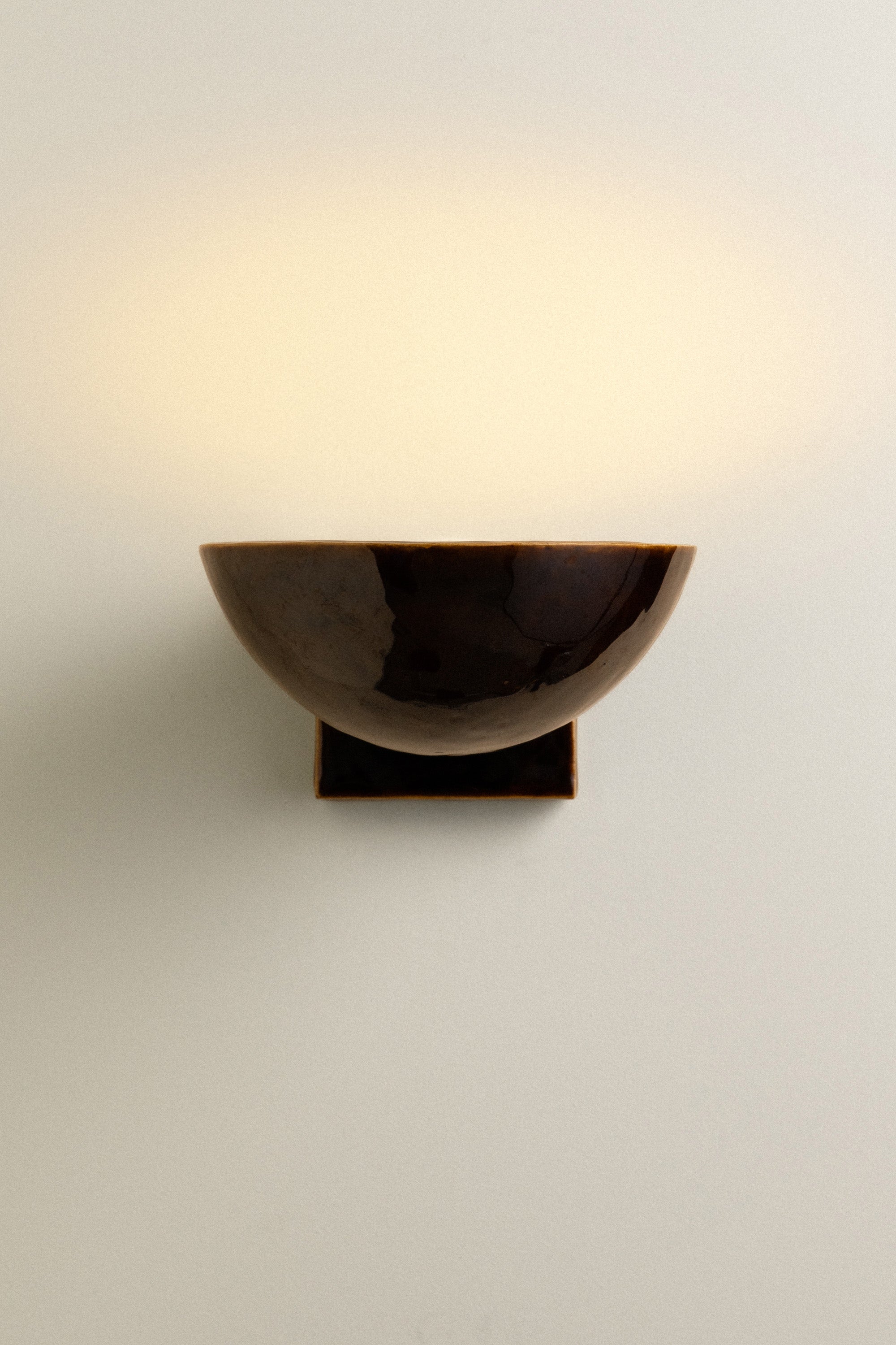 Julien No. 10 Black Amber