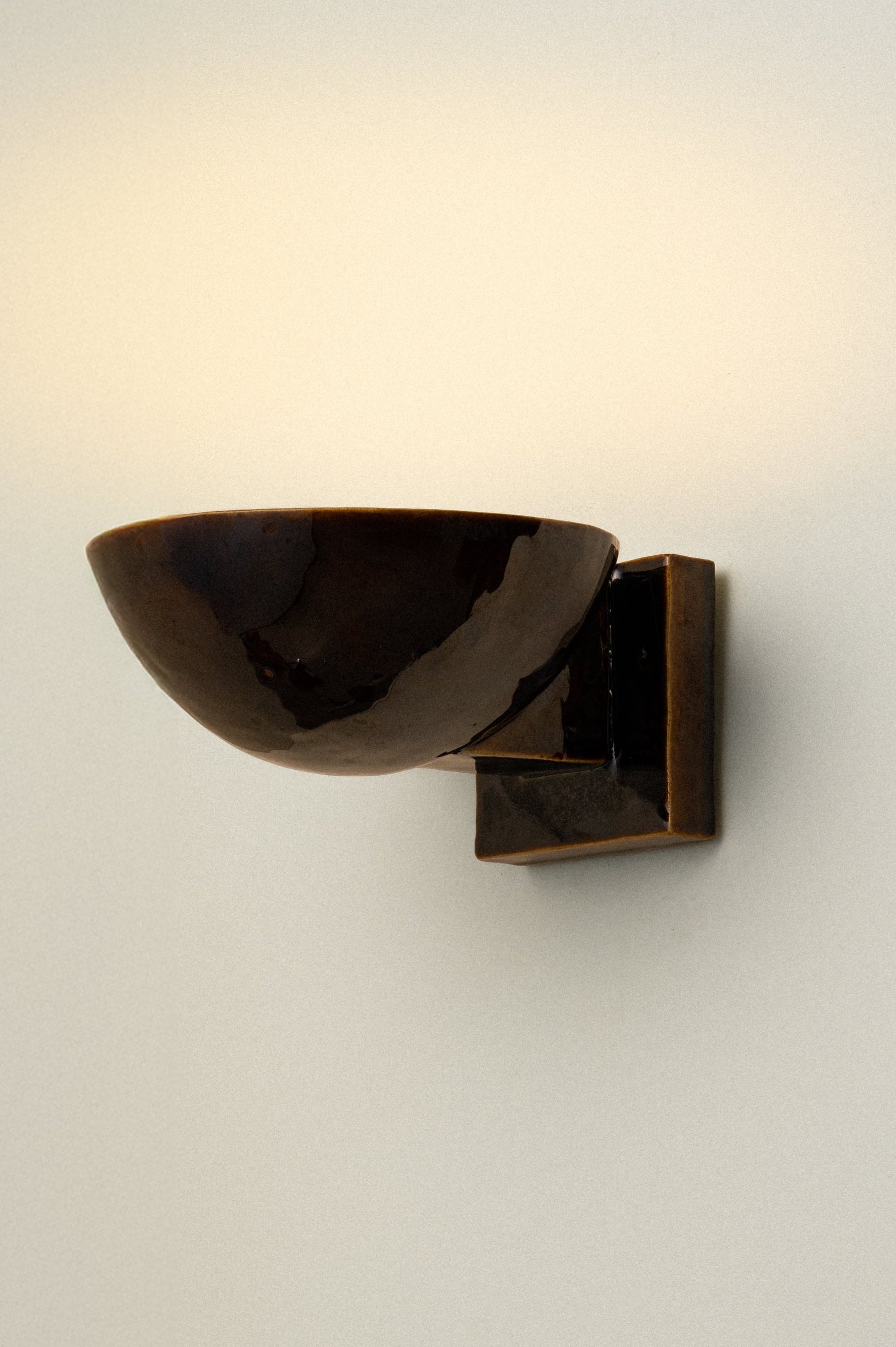 Julien No. 10 Black Amber