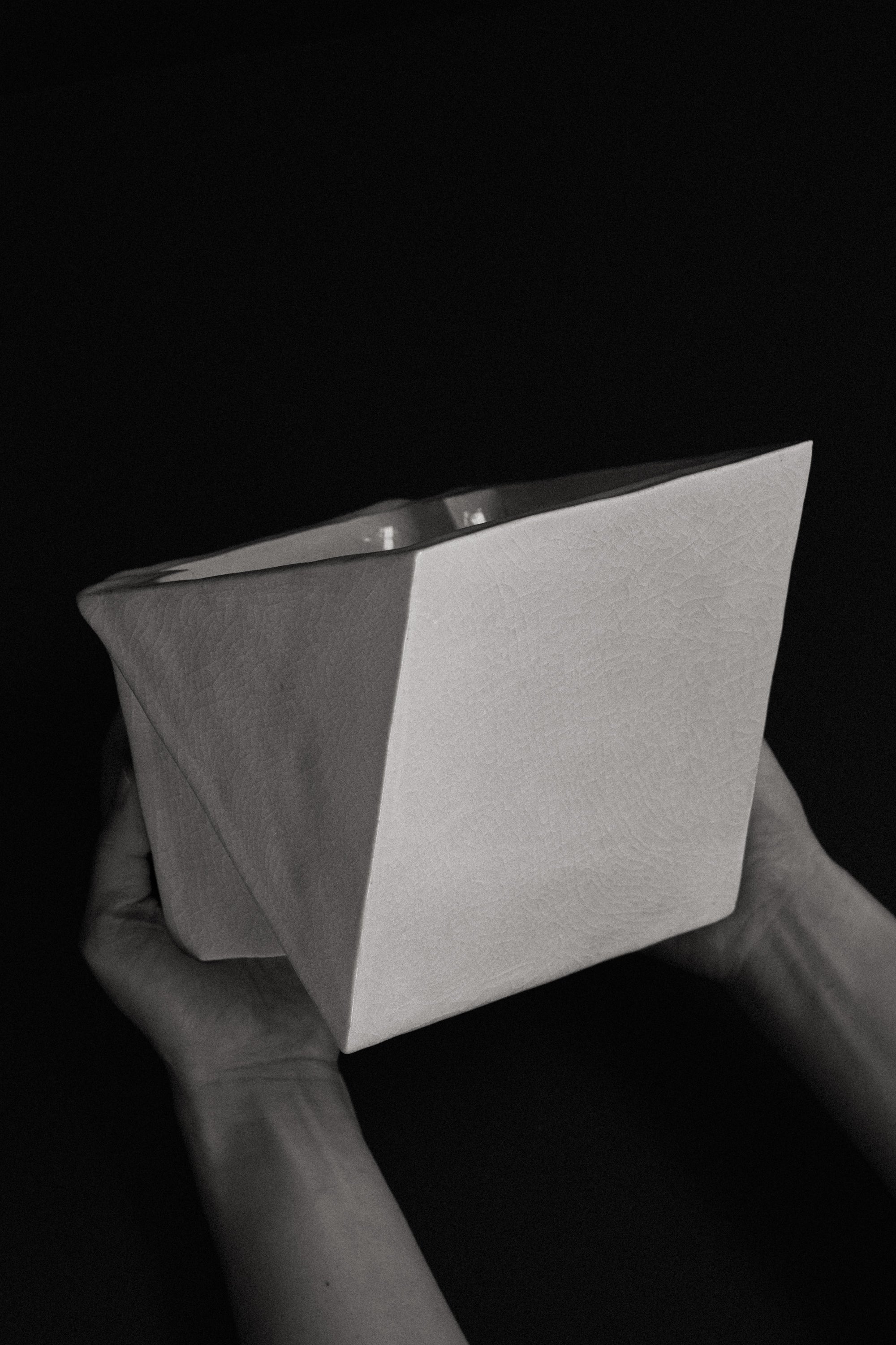 Julien No. 7 Black Amber