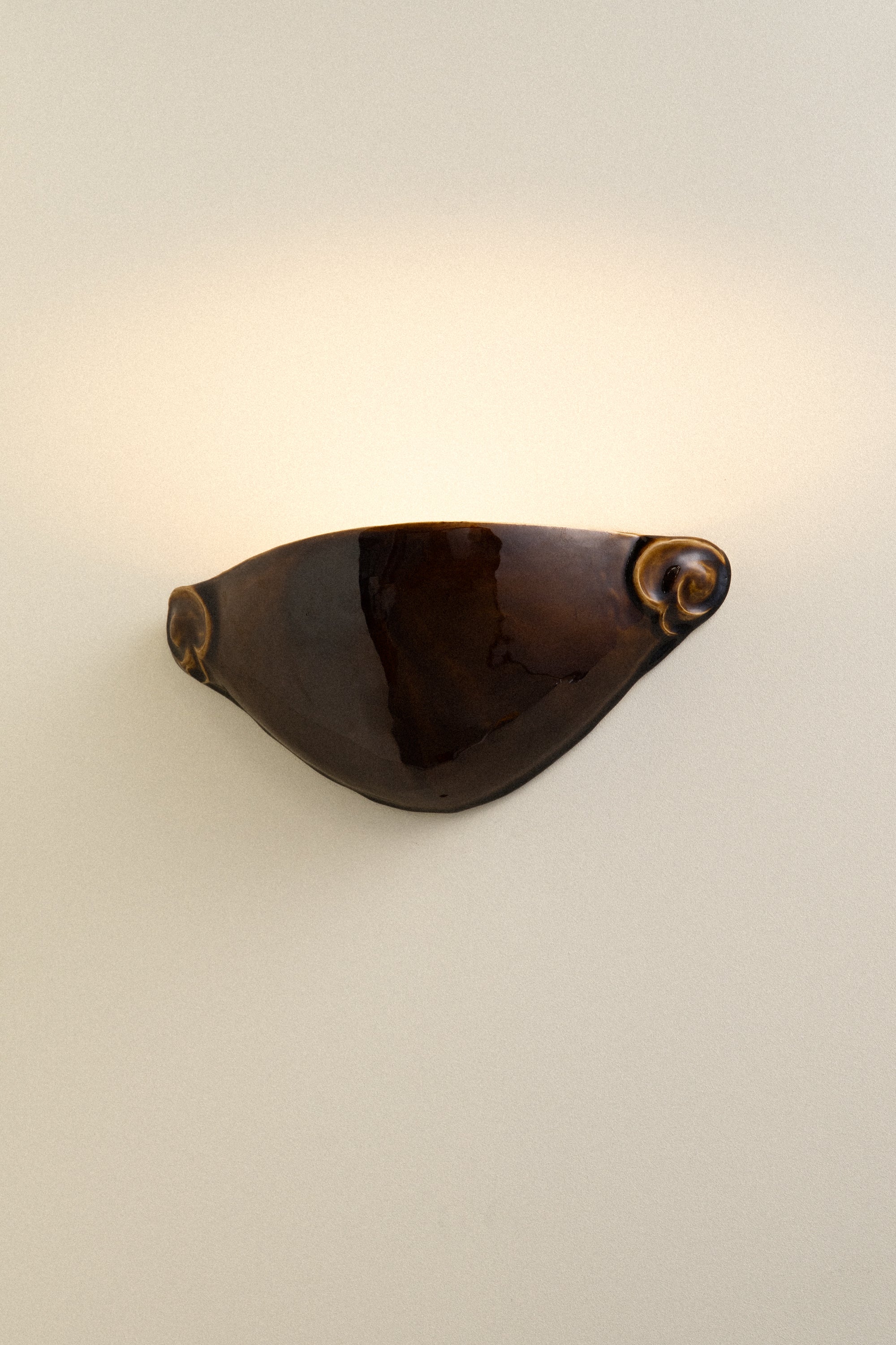 L'eau No. 4 Small Black Amber