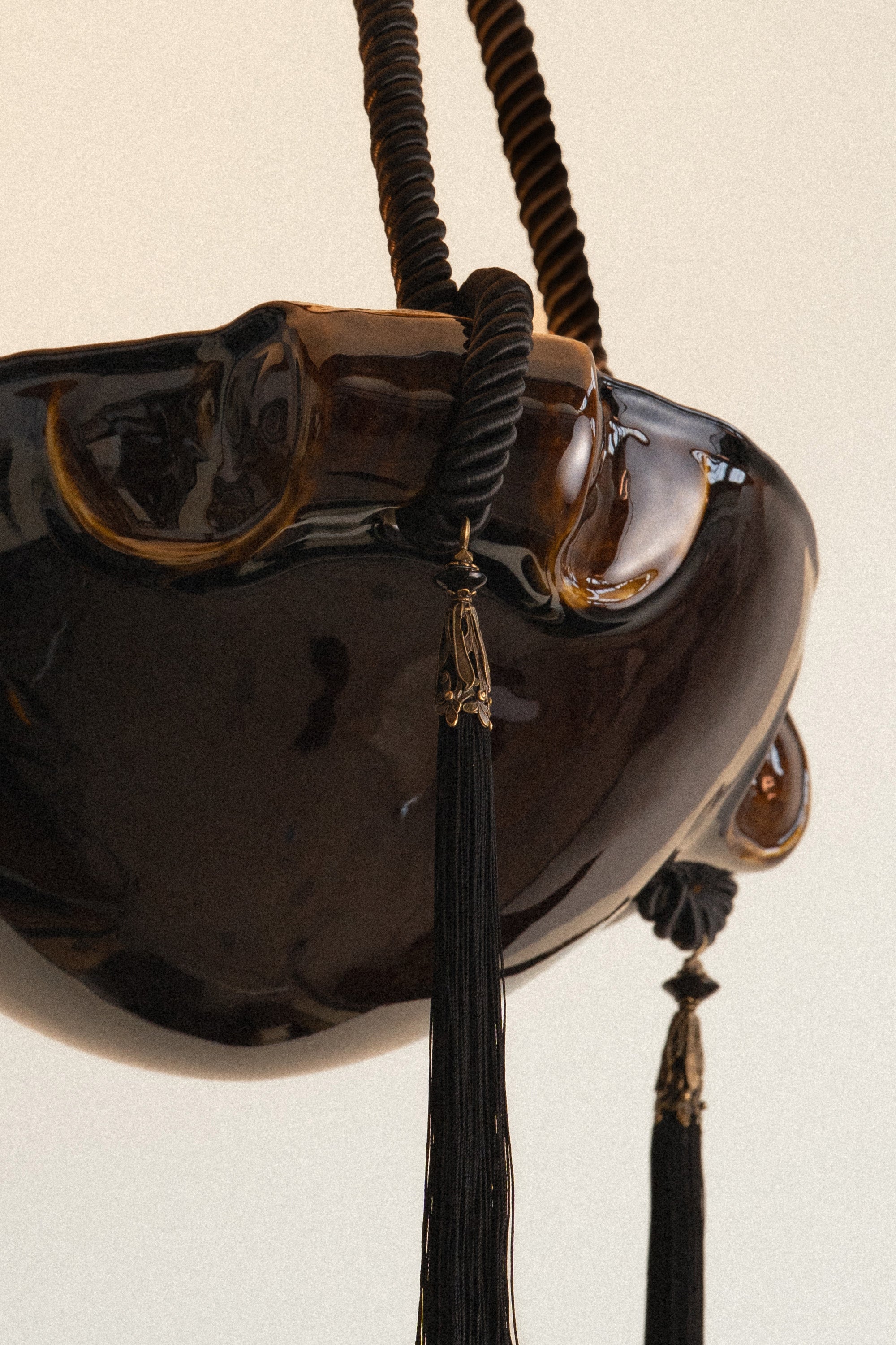 L'eau No. 9 Black Amber 12"