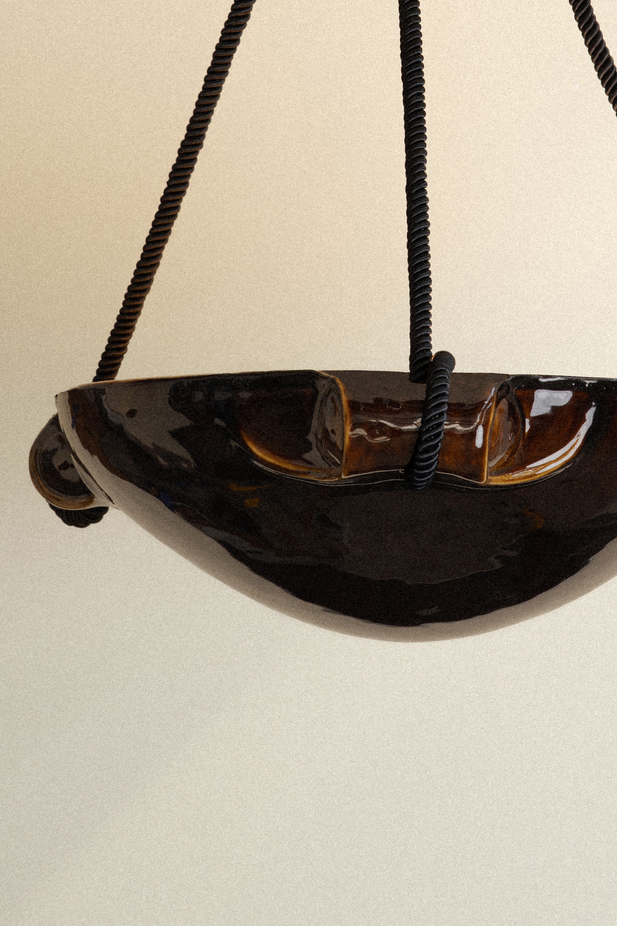 L'eau No. 9 Black Amber 18"