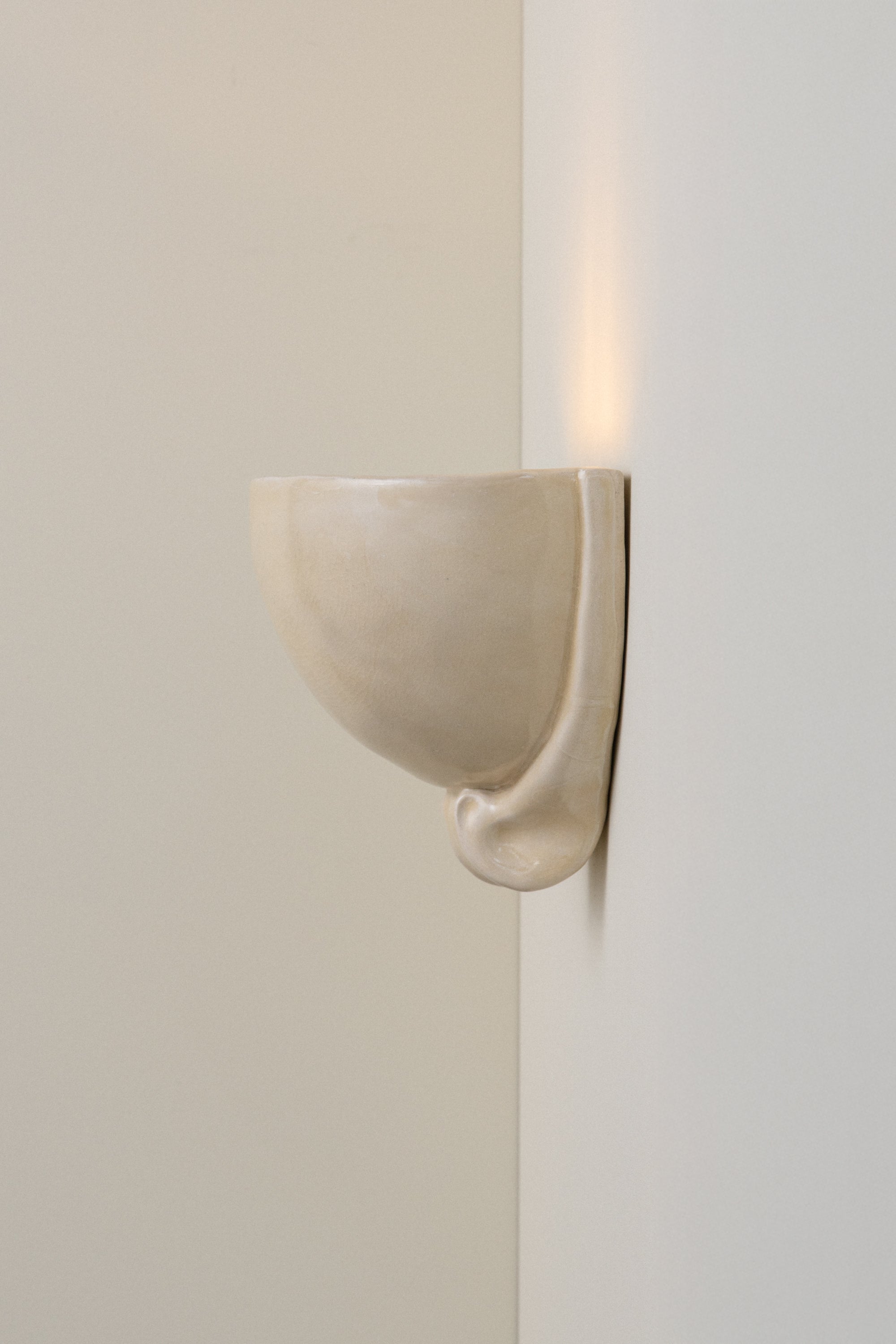 L'eau No. 1 Parchment