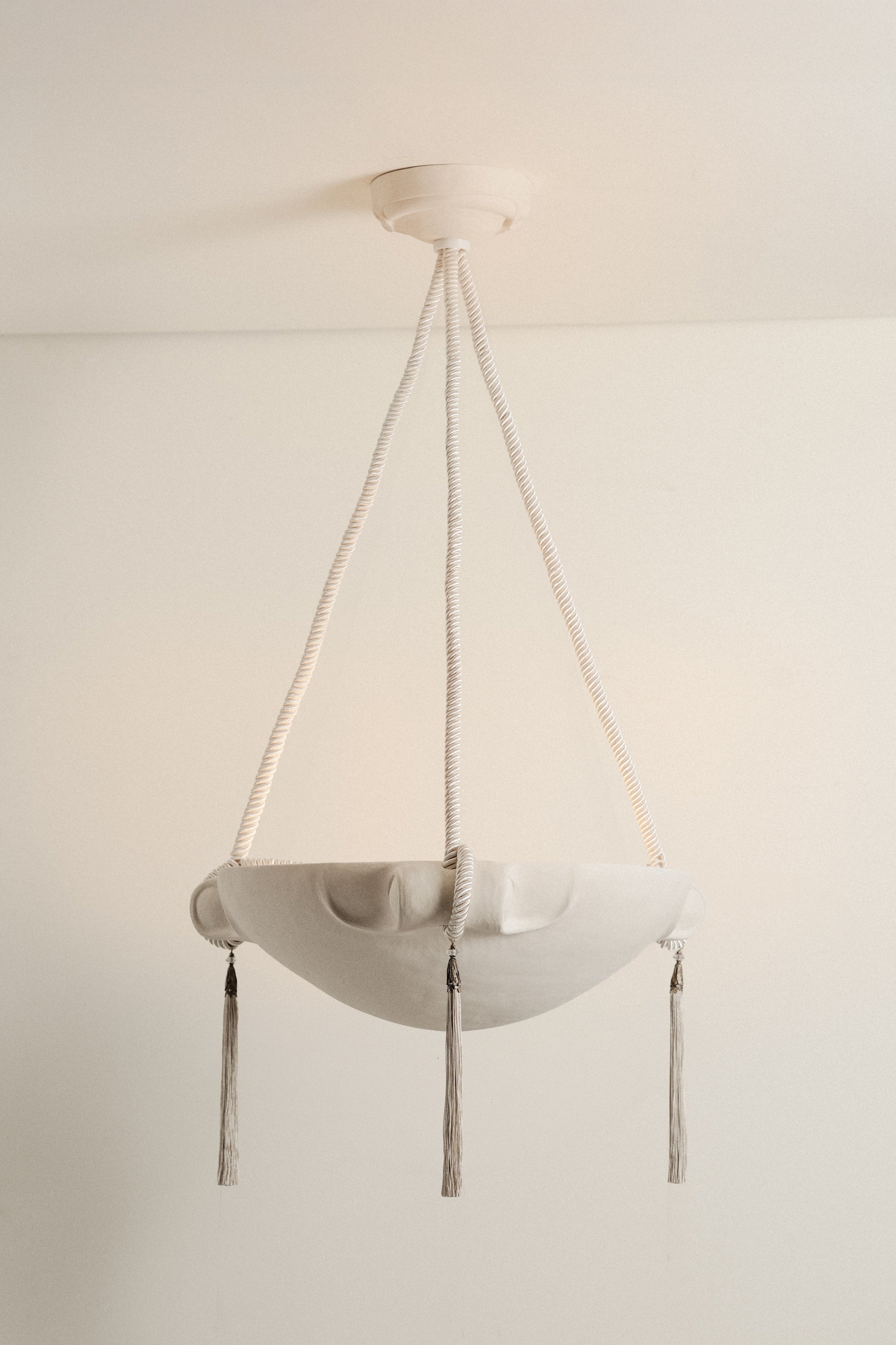 L'eau No. 9 Bone 18"