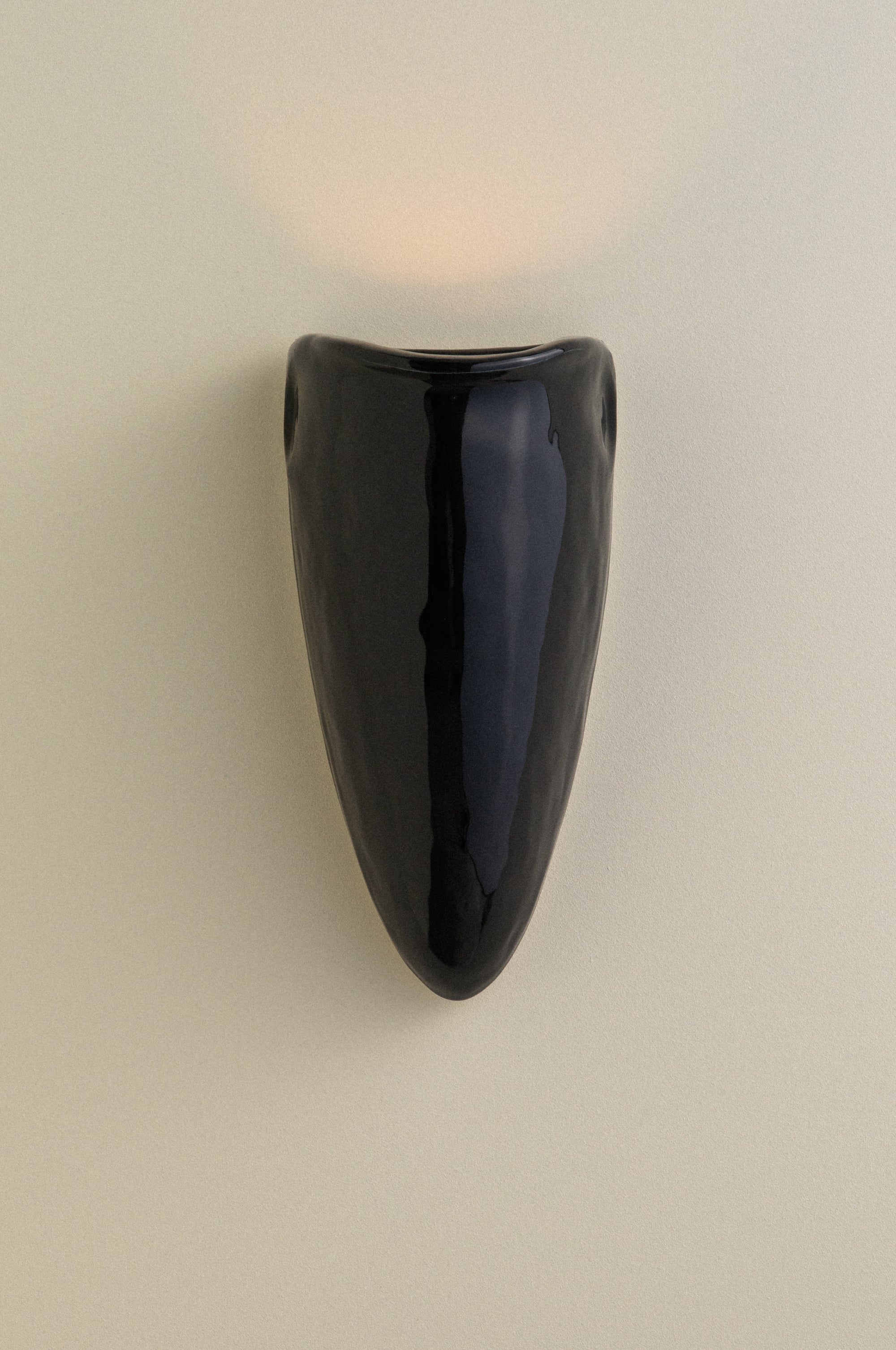 Simone No.2 Onyx
