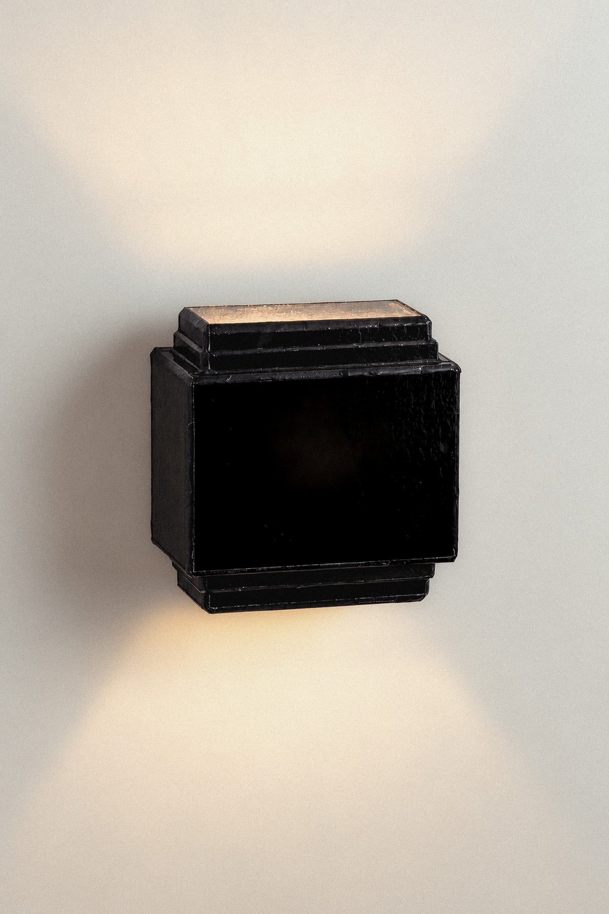 Francis No. 3 Onyx