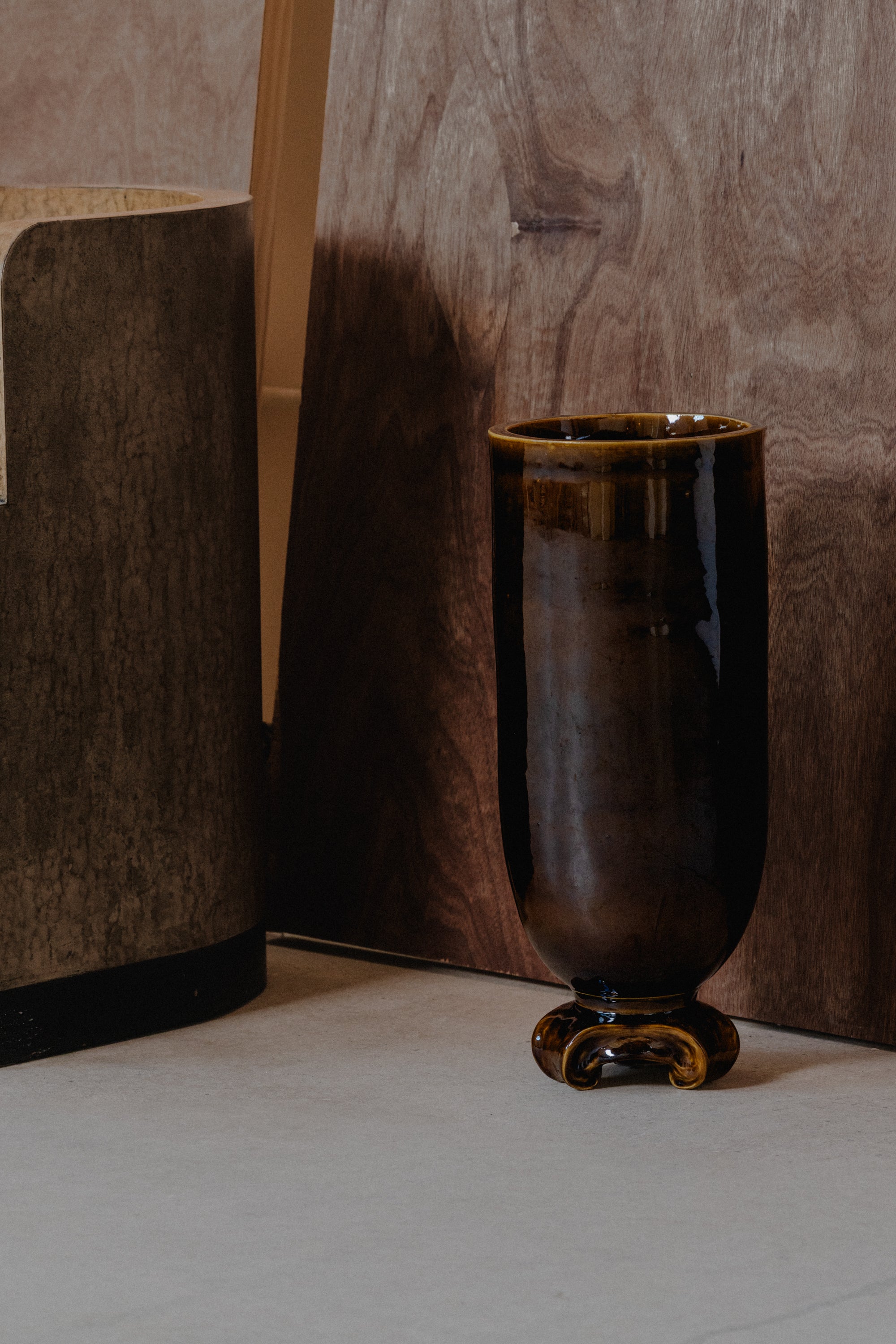 L'eau No.12 Large Black Amber