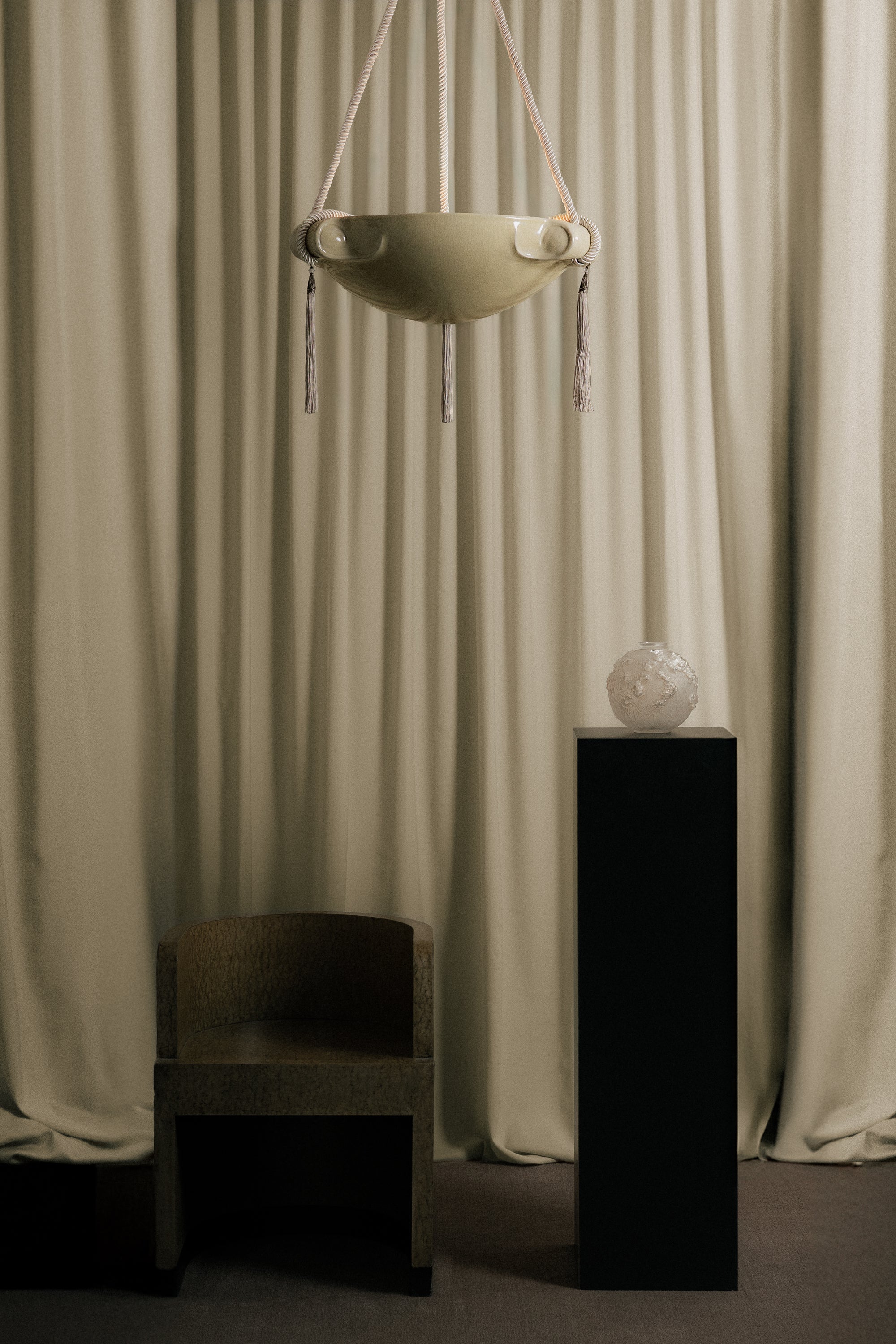 L'eau No. 9 Parchment 24"