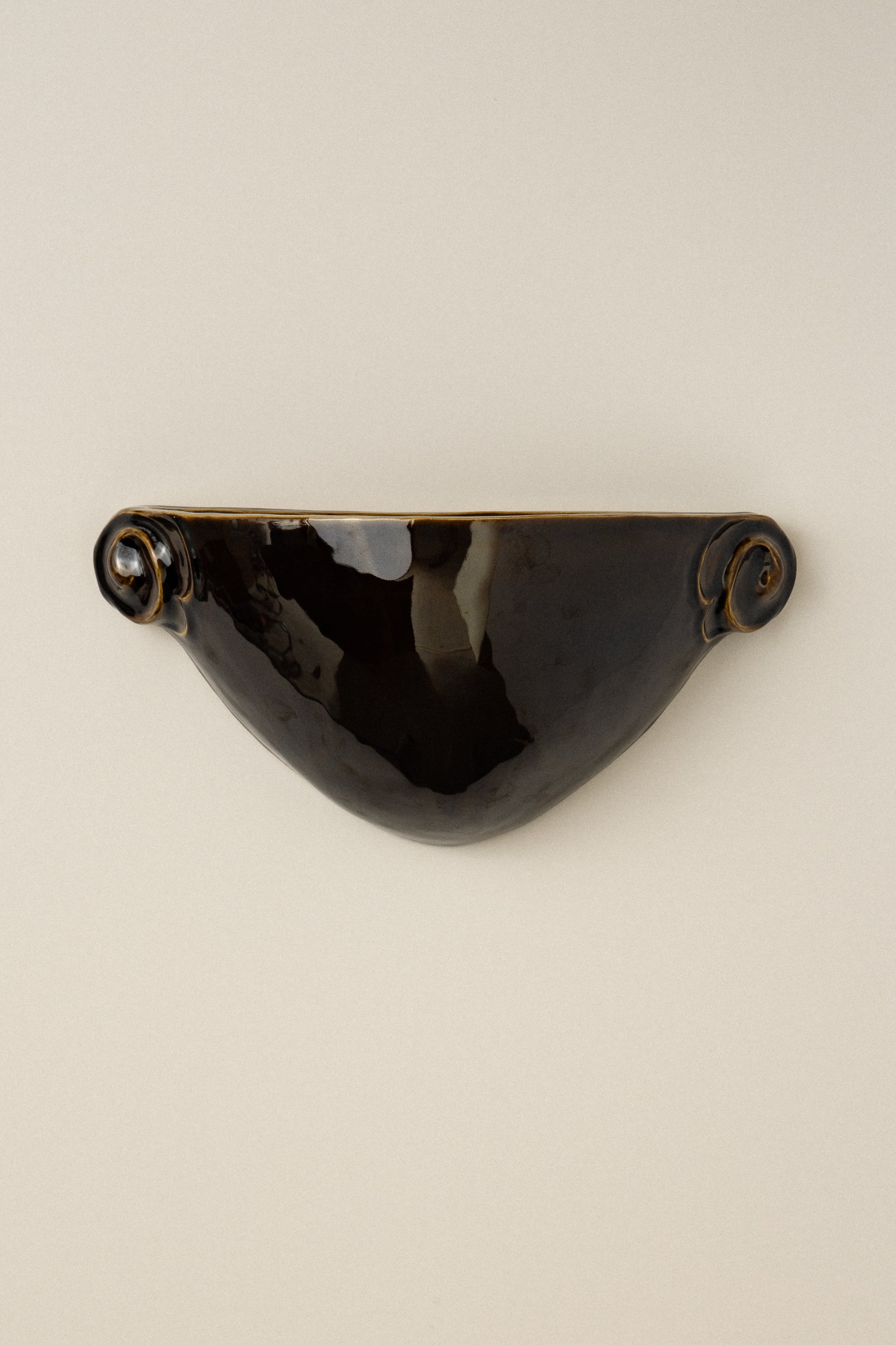 L'eau No. 4 Large Black Amber