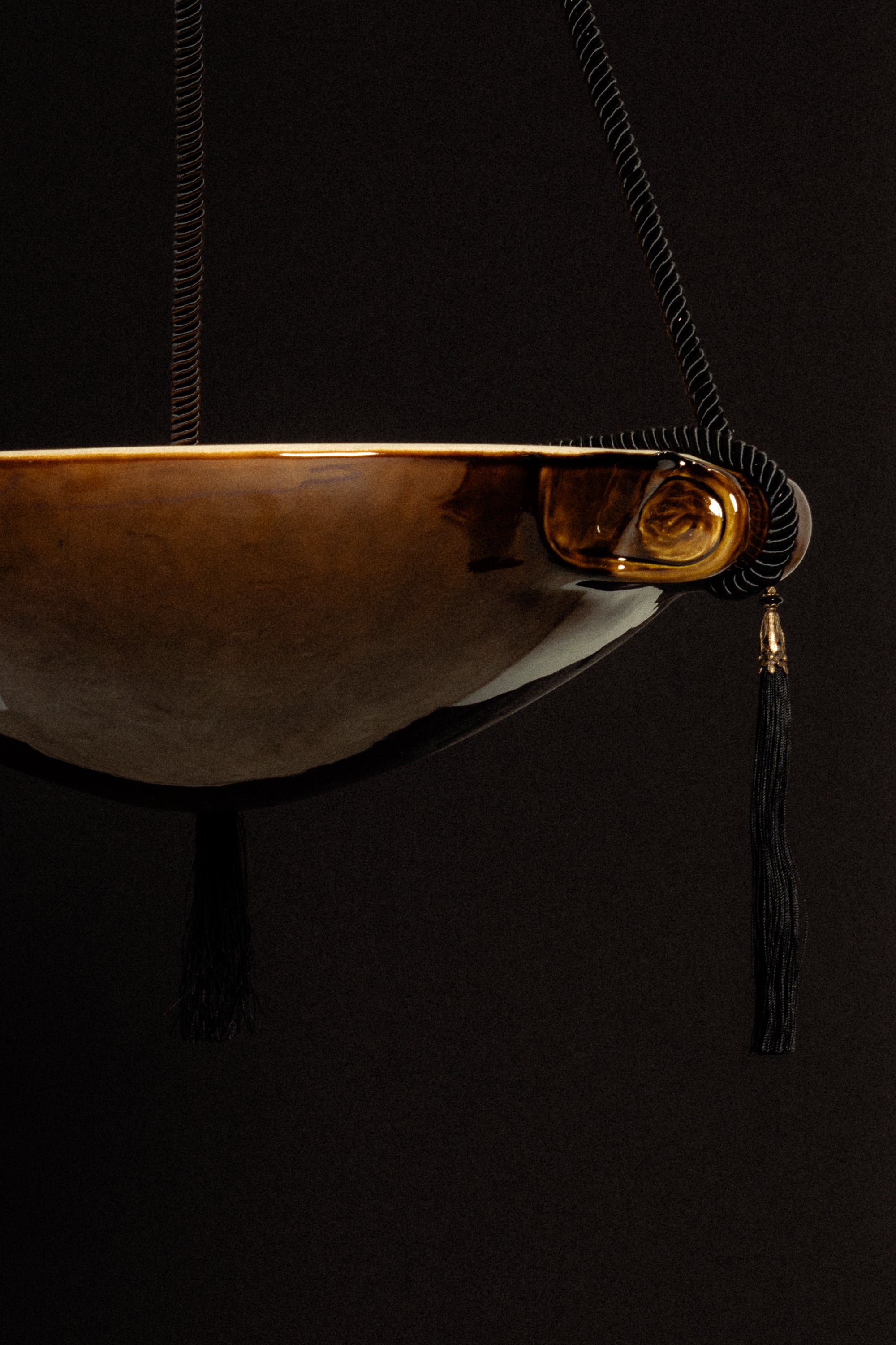 L'eau No. 9 Black Amber 24"