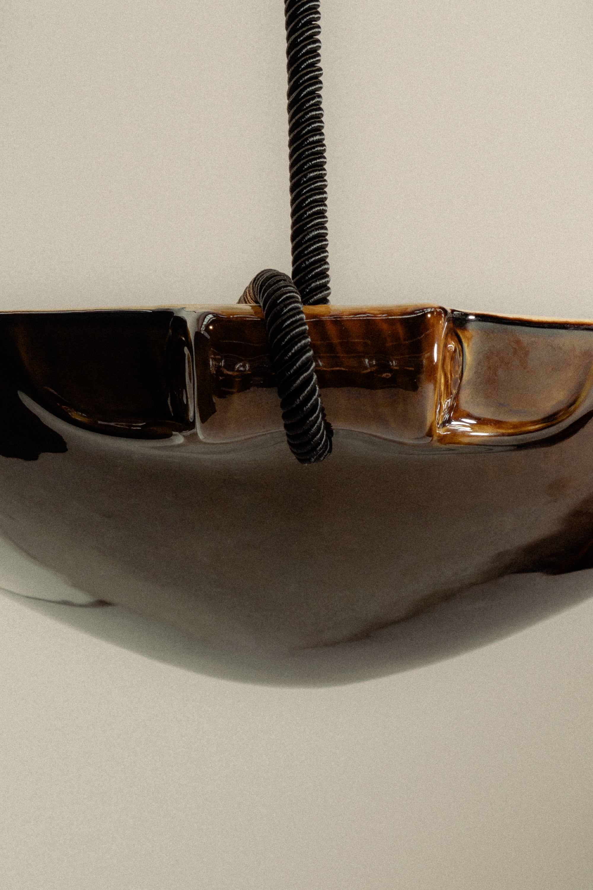 L'eau No. 9 Black Amber 24"