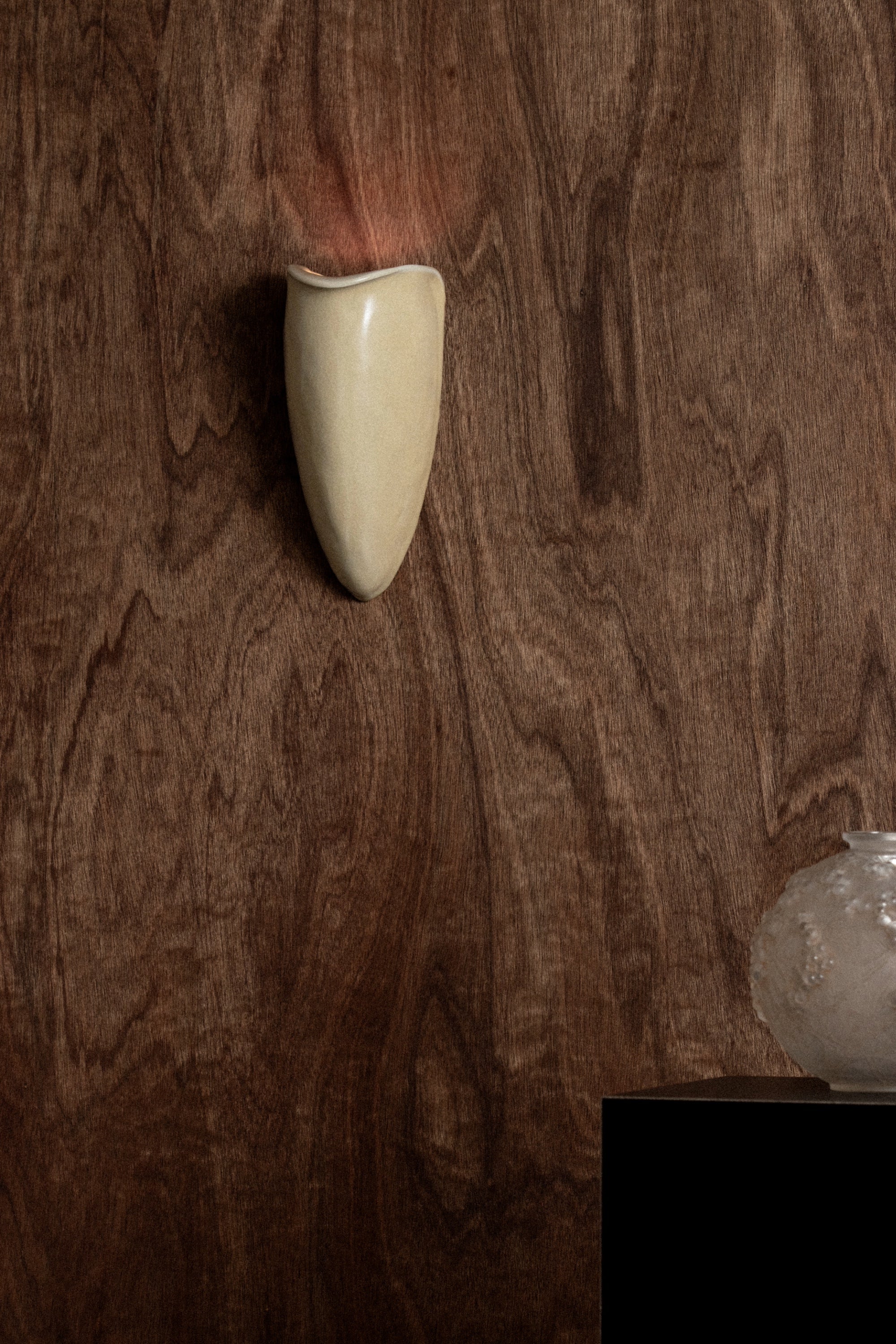 Simone No. 2 Parchment