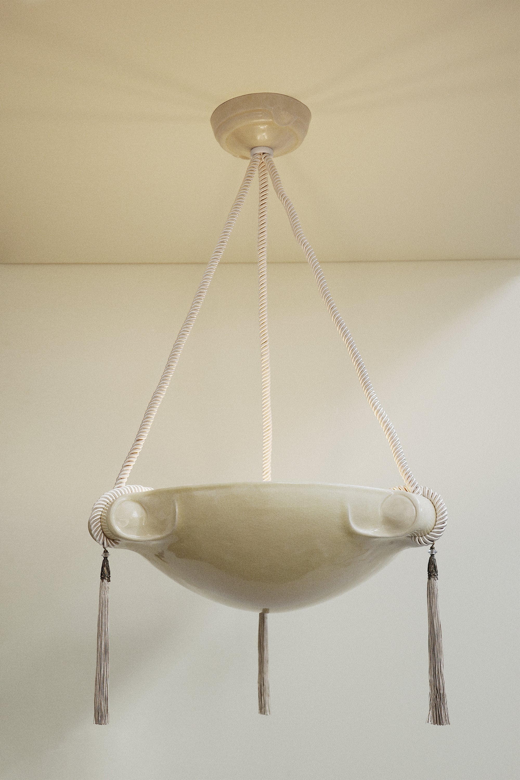 L'eau No. 9 Parchment 18"