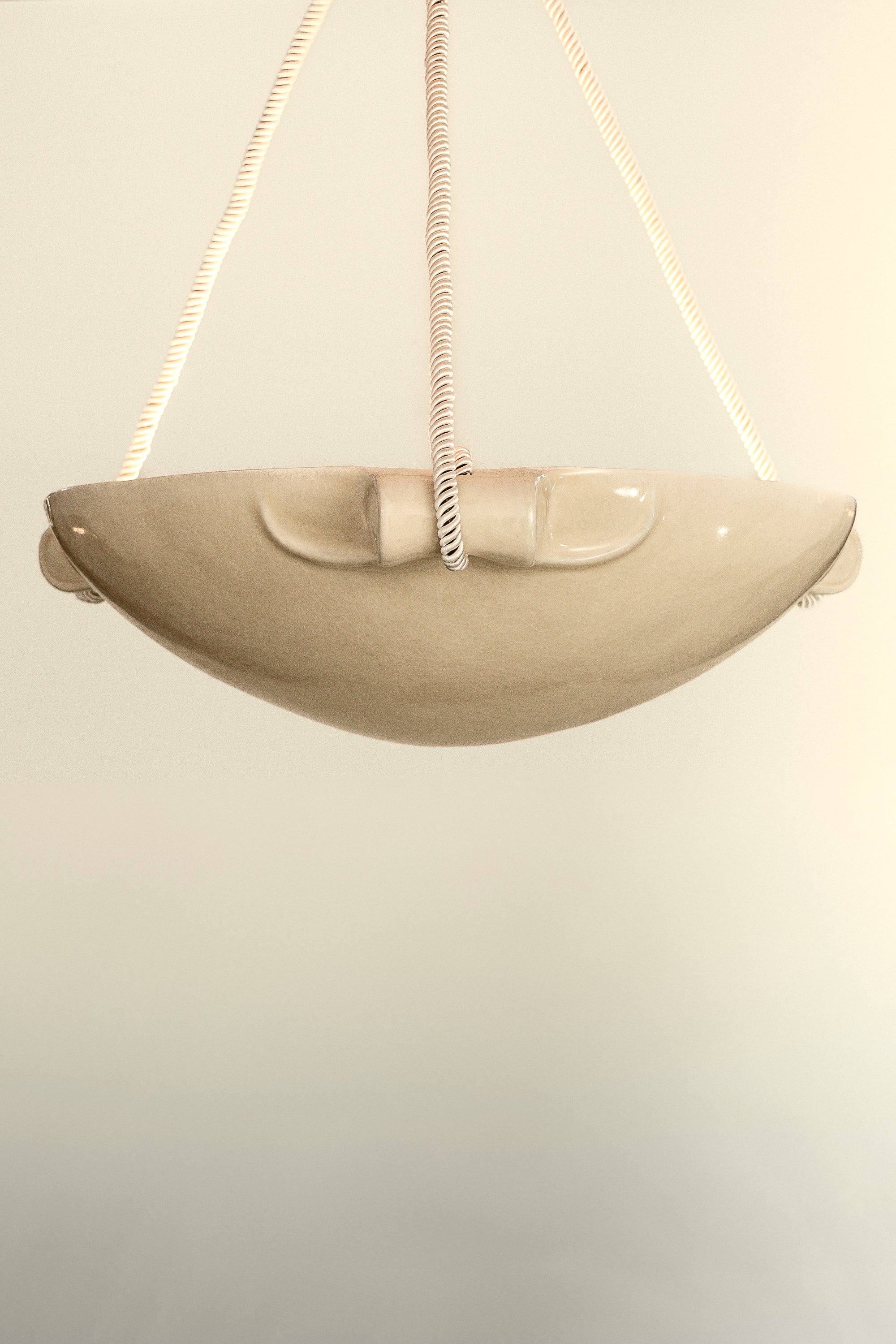 L'eau No. 9 Parchment 24"