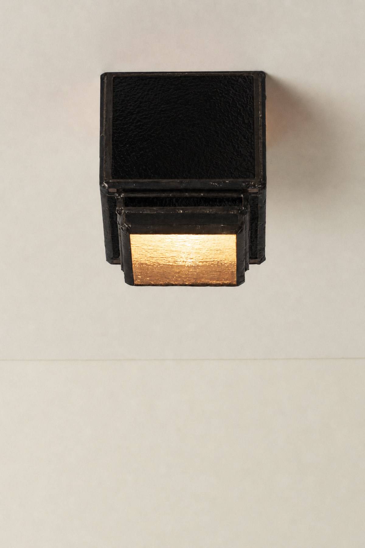 Francis No. 4 Onyx
